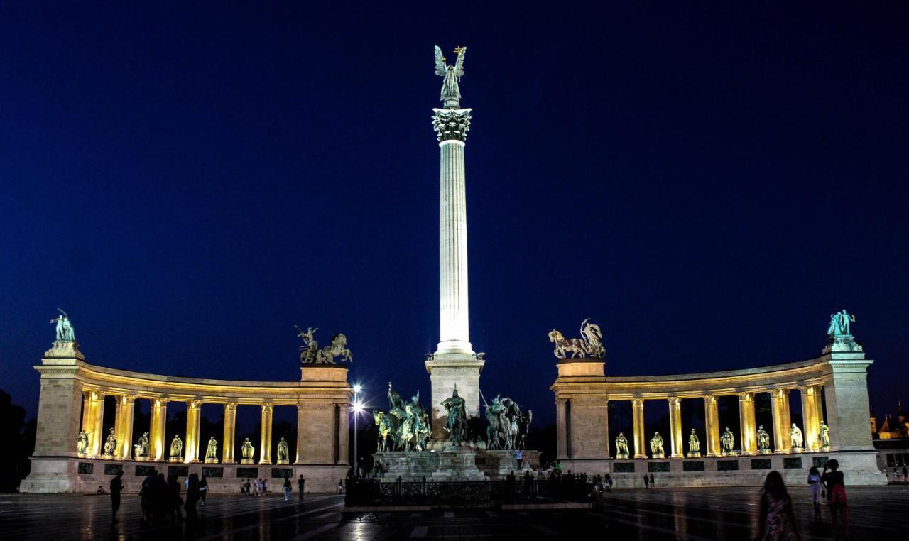 Heroes' Residence Budapest Esterno foto